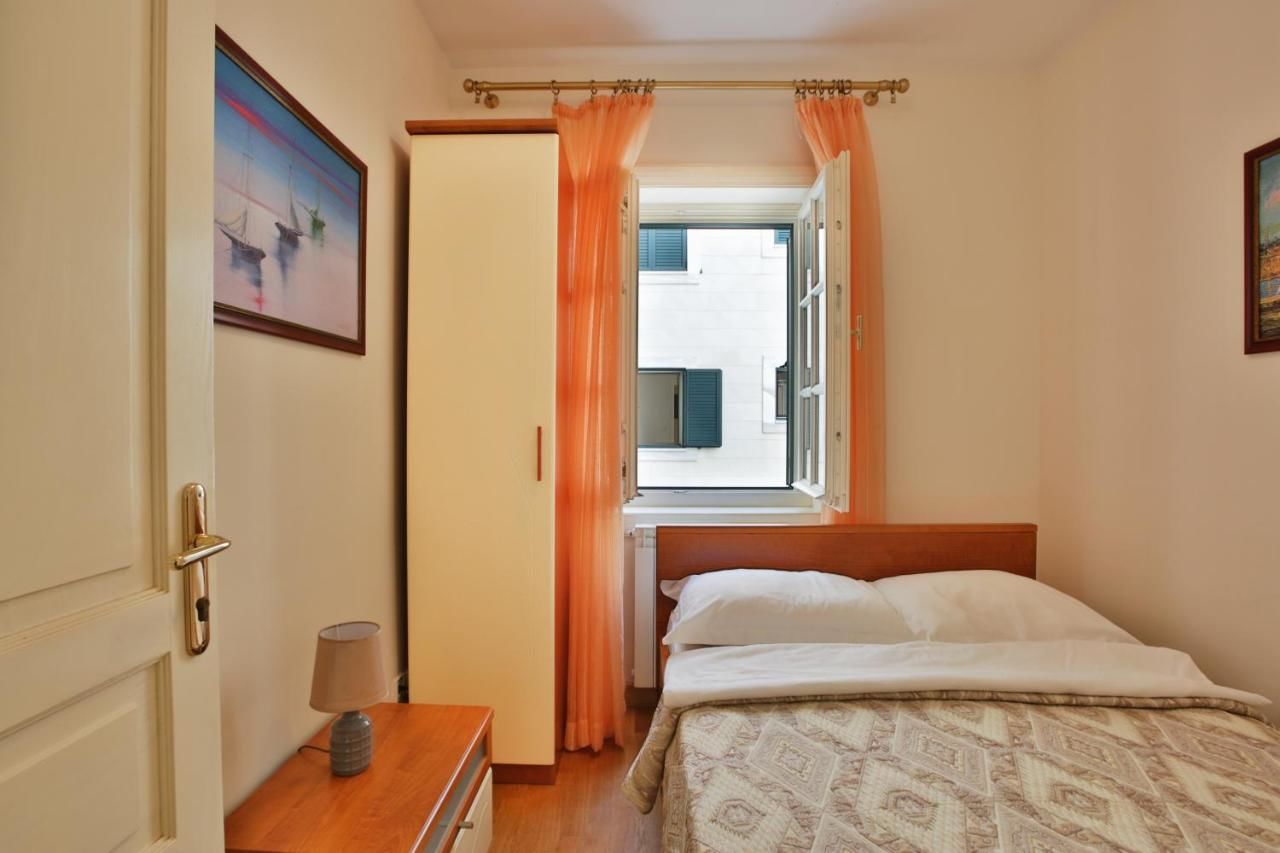 Апартаменты Apartments Montesan Свети-Стефан-17