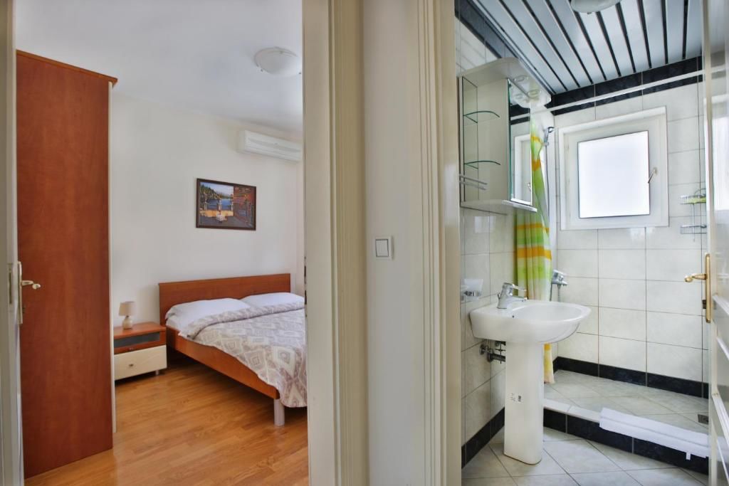 Апартаменты Apartments Montesan Свети-Стефан-51