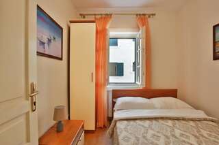 Апартаменты Apartments Montesan Свети-Стефан Апартаменты с 4 спальнями, террасой и видом на море-4