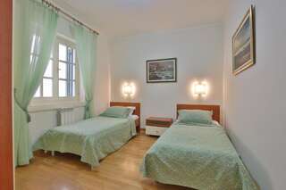 Апартаменты Apartments Montesan Свети-Стефан Апартаменты «Комфорт» с 4 спальнями, террасой и видом на море-7