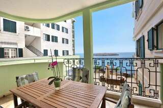 Апартаменты Apartments Montesan Свети-Стефан Апартаменты «Комфорт» с 4 спальнями, террасой и видом на море-10