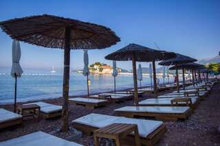 Апартаменты Apartments Montesan Свети-Стефан Апартаменты с террасой и видом на море-29